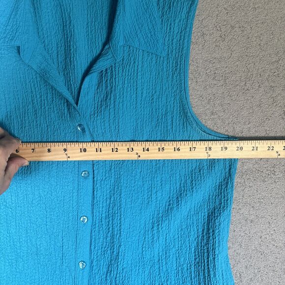 Croft And Barrow Women’s Size XL Gauze Button Up Vest Blue Sleeveless - Picture 6 of 10